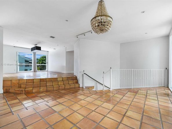 2120 S Bayshore Dr, Miami FL 33133