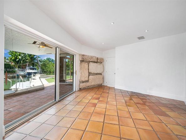 2120 S Bayshore Dr, Miami FL 33133