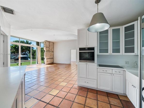 2120 S Bayshore Dr, Miami FL 33133