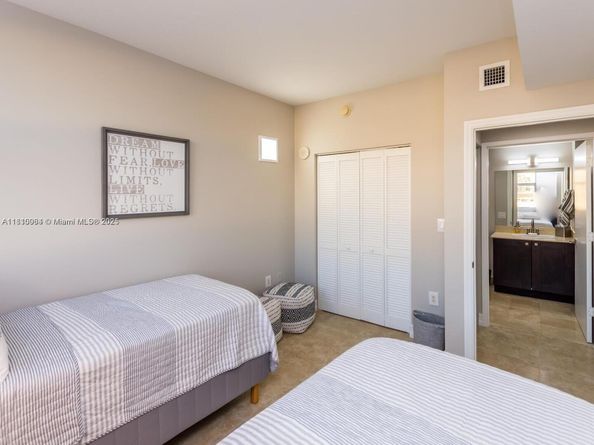 4100 Salzedo St 618, Coral Gables FL 33146