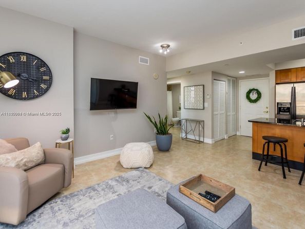 4100 Salzedo St 618, Coral Gables FL 33146