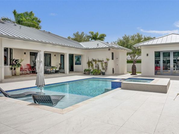 2600 SW 128th Ct, Miami FL 33175