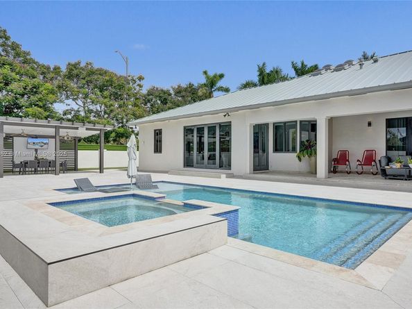 2600 SW 128th Ct, Miami FL 33175