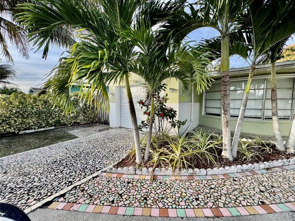 6481 Kimberly Blvd, North Lauderdale FL 33068