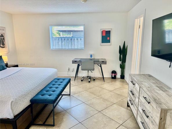 6481 Kimberly Blvd, North Lauderdale FL 33068