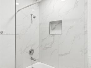 8107 SW 19th St, North Lauderdale FL 33068