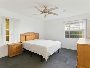 8107 SW 19th St, North Lauderdale FL 33068