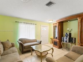 8107 SW 19th St, North Lauderdale FL 33068