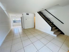 825 NW 46th Ave 825, Plantation FL 33317