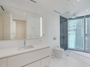 300 Biscayne Boulevard Way 2307W, Miami FL 33131