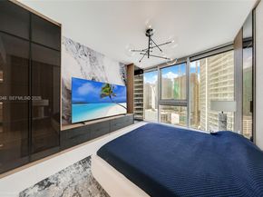 300 Biscayne Boulevard Way 2307W, Miami FL 33131