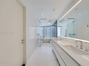 300 Biscayne Boulevard Way 2307W, Miami FL 33131