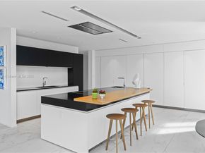 1000 Biscayne Blvd LPH 4901, Miami FL 33132