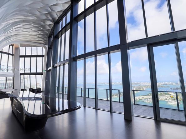 1000 Biscayne Blvd LPH 4901, Miami FL 33132