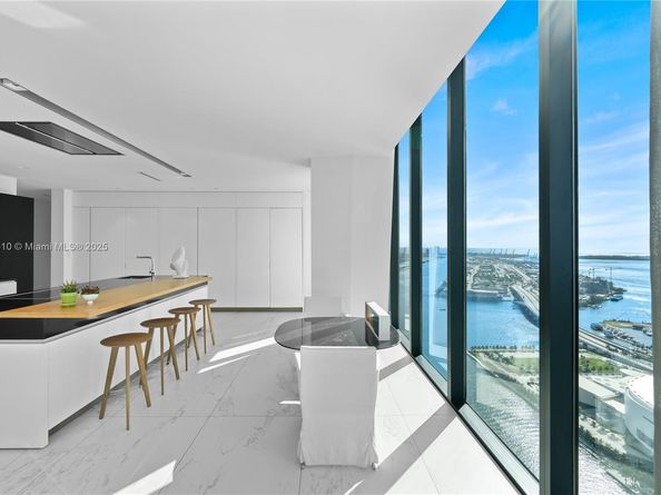 1000 Biscayne Blvd LPH 4901, Miami FL 33132