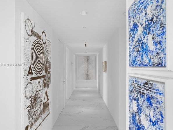 1000 Biscayne Blvd LPH 4901, Miami FL 33132