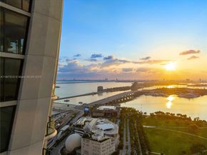 1000 Biscayne Blvd LPH 4901, Miami FL 33132