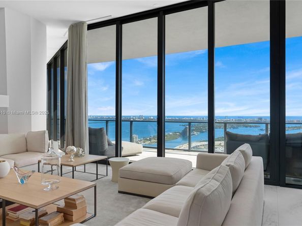 1000 Biscayne Blvd LPH 4901, Miami FL 33132