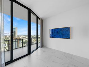 1000 Biscayne Blvd LPH 4901, Miami FL 33132