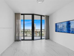 1000 Biscayne Blvd LPH 4901, Miami FL 33132