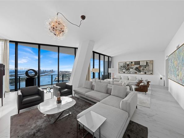 1000 Biscayne Blvd LPH 4901, Miami FL 33132