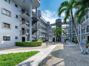 5300 W 21st Ct 311, Hialeah FL 33016