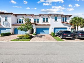 11724 SW 13th Ln, Pembroke Pines FL 33025