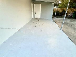 145 NW 2nd St, Dania Beach FL 33004