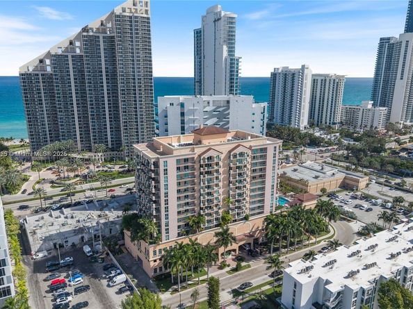 17555 Atlantic Blvd 902, Sunny Isles Beach FL 33160