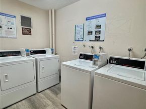 1300 NE Miami Gardens Dr 219E, Miami FL 33179
