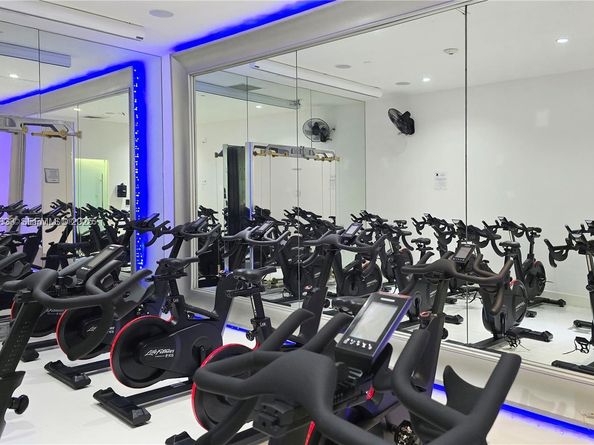 495 Brickell Ave 2902, Miami FL 33131