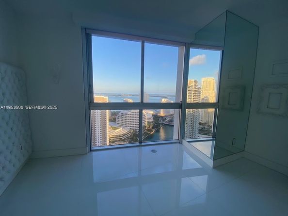 495 Brickell Ave 2902, Miami FL 33131