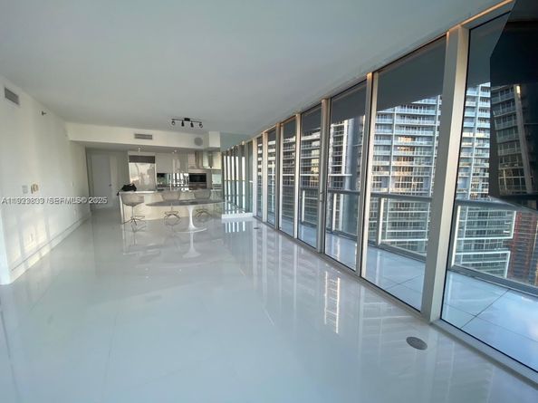 495 Brickell Ave 2902, Miami FL 33131