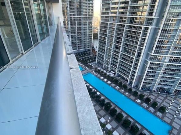495 Brickell Ave 2902, Miami FL 33131