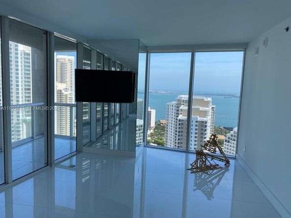 495 Brickell Ave 2902, Miami FL 33131