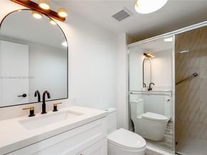 3675 N Country Club Dr 1906, Aventura FL 33180