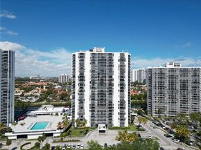 3675 N Country Club Dr 1906, Aventura FL 33180