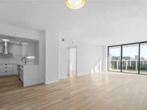 3675 N Country Club Dr 1906, Aventura FL 33180