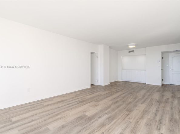 3675 N Country Club Dr 1906, Aventura FL 33180