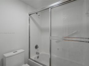 3675 N Country Club Dr 1906, Aventura FL 33180