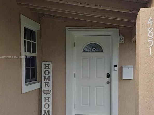 4851 NW 11th Ct, Lauderhill FL 33313