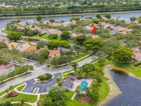 1204 Bayview Cir, Weston FL 33326