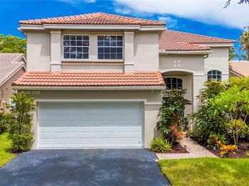 1204 Bayview Cir