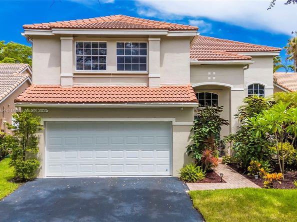 1204 Bayview Cir, Weston FL 33326