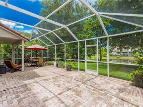 1204 Bayview Cir, Weston FL 33326