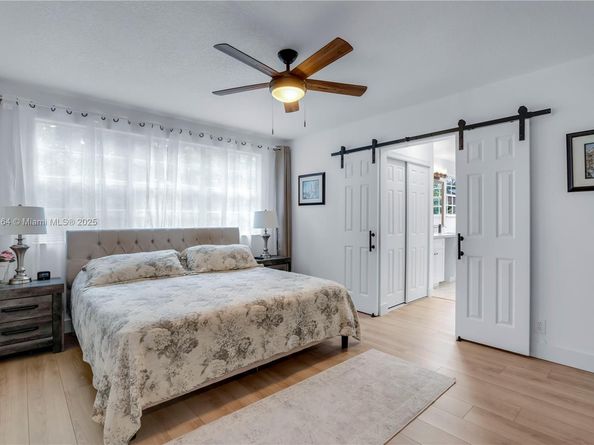 1204 Bayview Cir, Weston FL 33326
