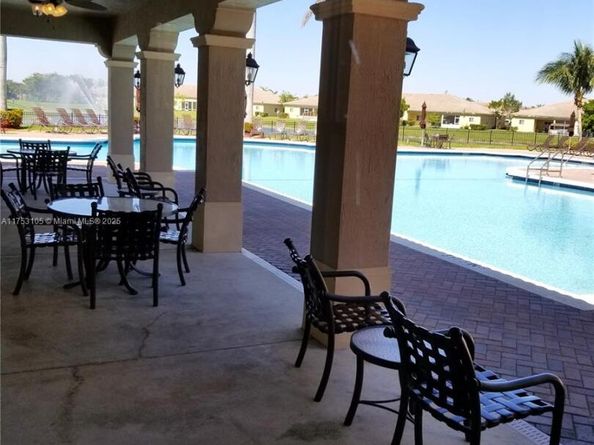 3395 NE 9th St 103, Homestead FL 33033