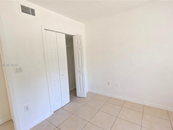 3395 NE 9th St 103, Homestead FL 33033