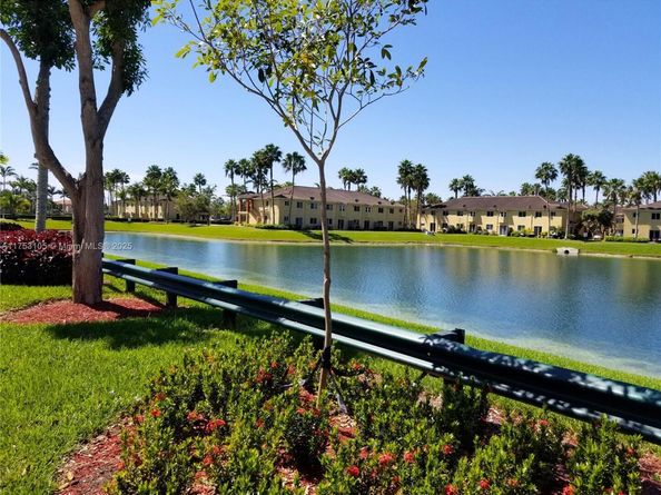 3395 NE 9th St 103, Homestead FL 33033