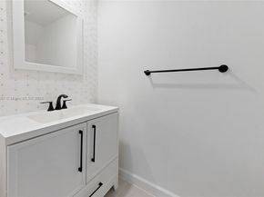 4909 Oakmont Dr, Dania Beach FL 33312